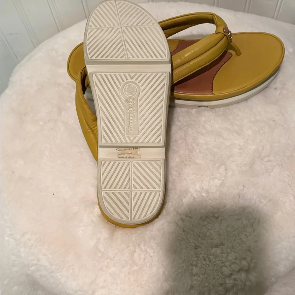 L’AmourDesPieds Yellow Leather Sandals Size 8.5